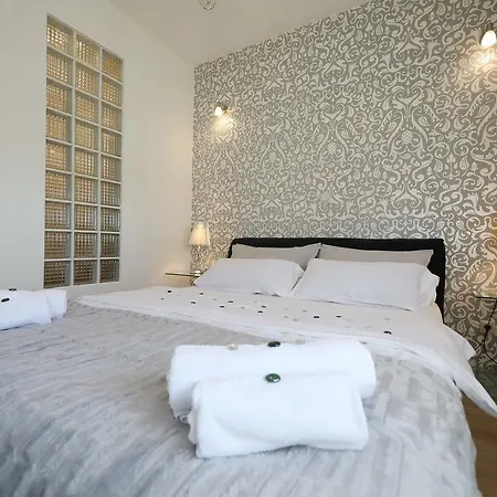 Top Apartments Zara Esterno foto